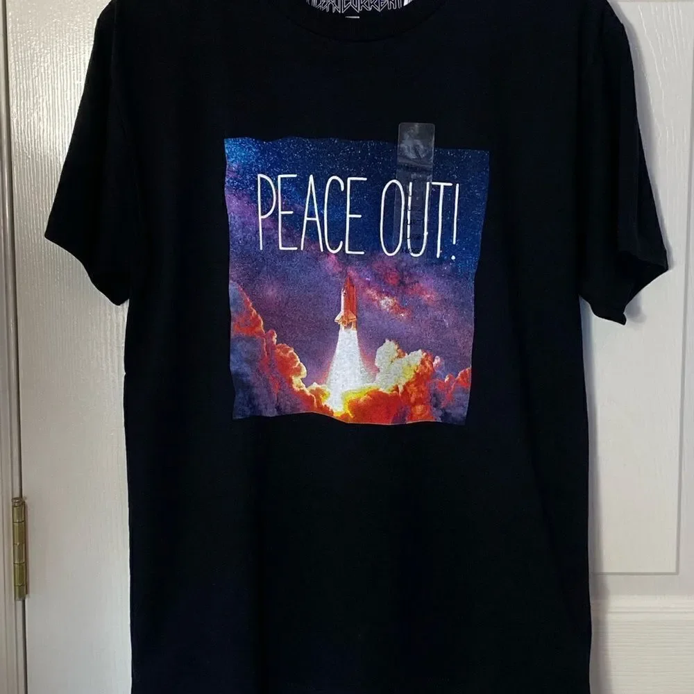 OCEAN CURRENT Boys XLarge “Peace Out” Spaceship Black TShirt